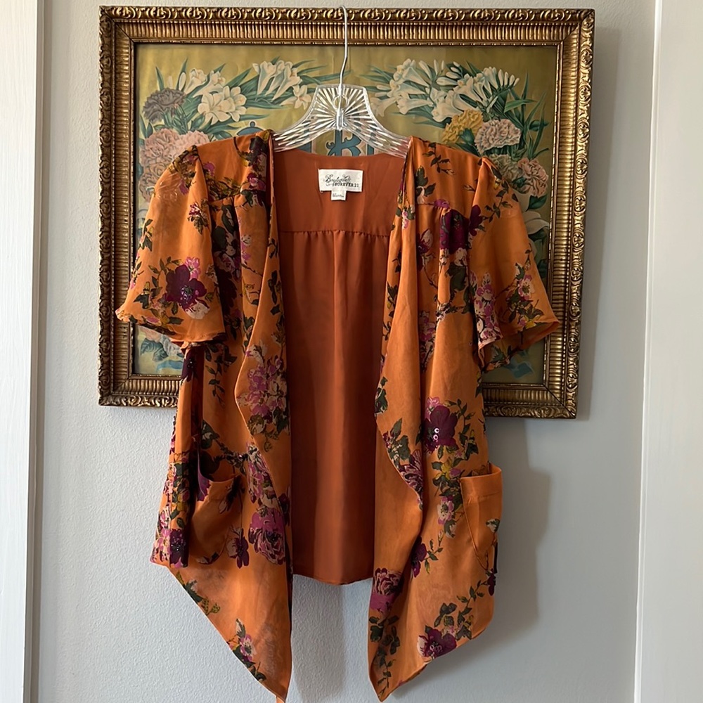 Forever 21 Boutique Top. Excellent condition. Size S